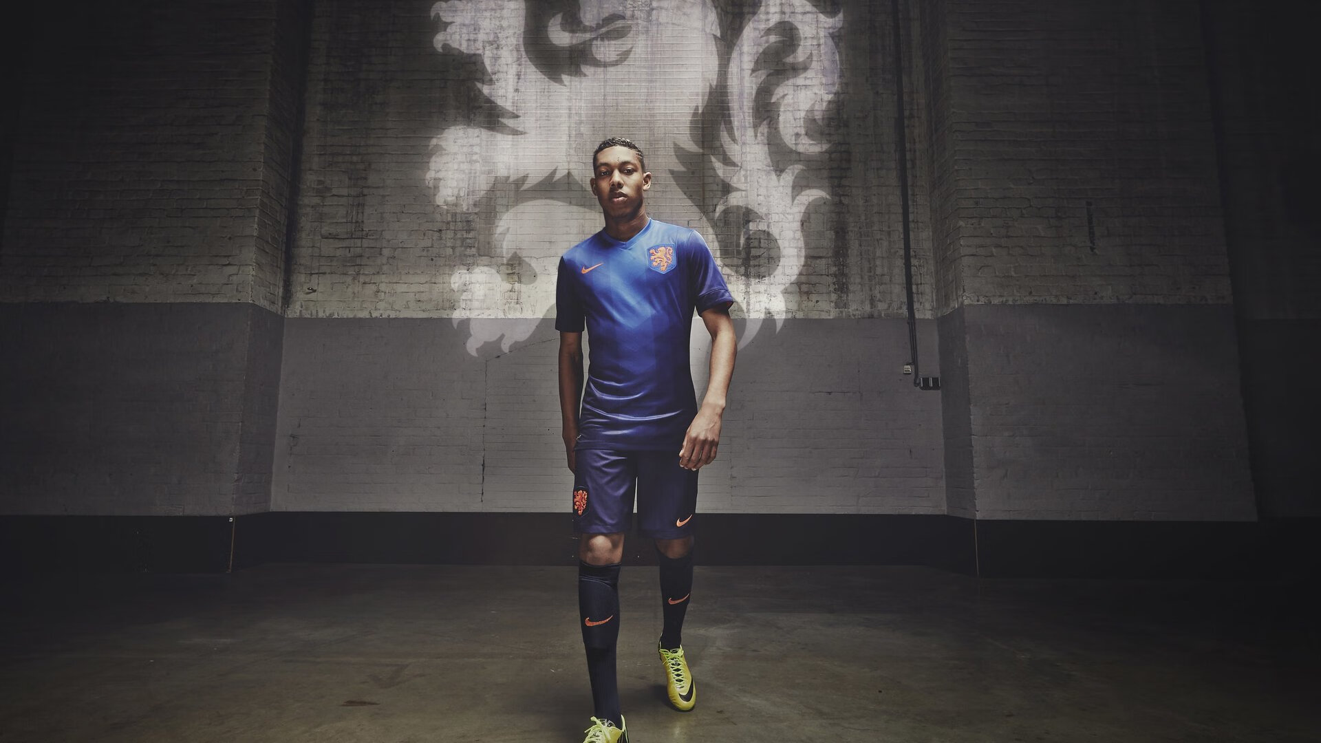 华体会手机在线-法甲绝美进球:远距离的劲射撼动全场,2021法甲进球系数